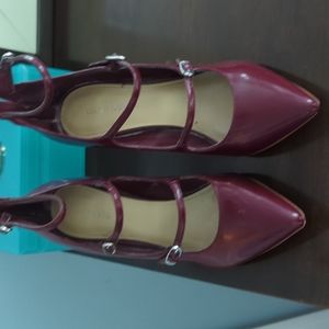 Marc Fisher red pumps